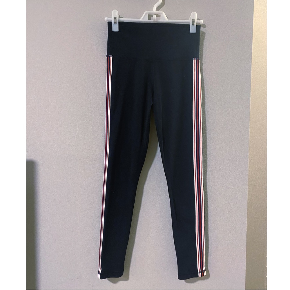Aritzia TNA Atmosphere Legging Size M